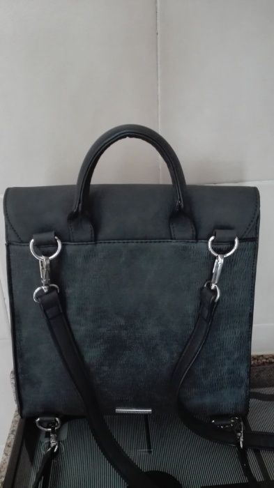 Mala carteira mochila cinzenta marca Vilanova