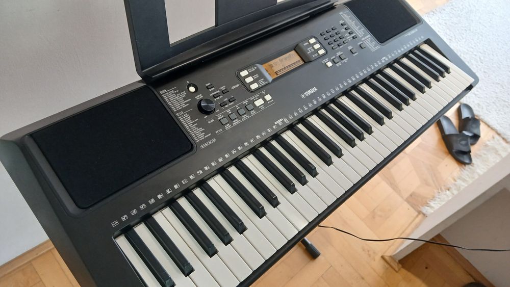 Keyboard Yamaha PSR E pełen komplet dynamiczna klawiatura USB