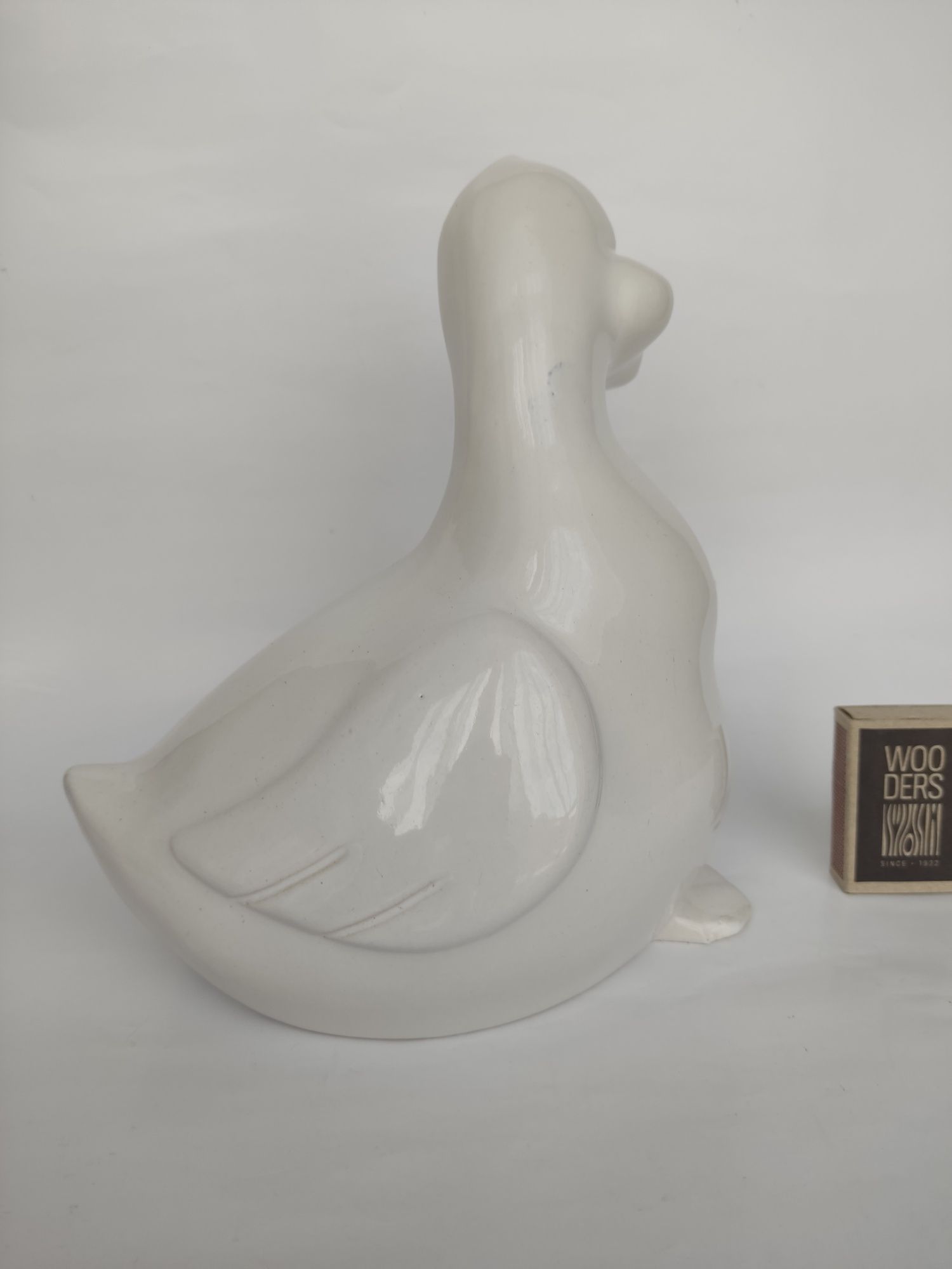 Figurka ceramiczna do oczka ogrodu Gąsior kaczorek