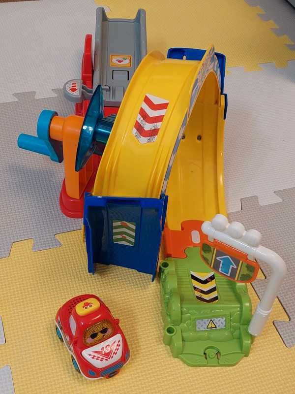 Vtech, Tut Tut Autka, Diabelska Pętla 360°, zestaw z pojazdem.