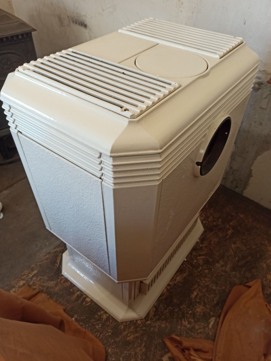 Jotul Alpha piec żeliwny kominek koza