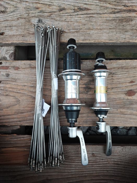 Piasty kół rowerowych Shimano Deore XT Parallax M737 8s Retro MTB