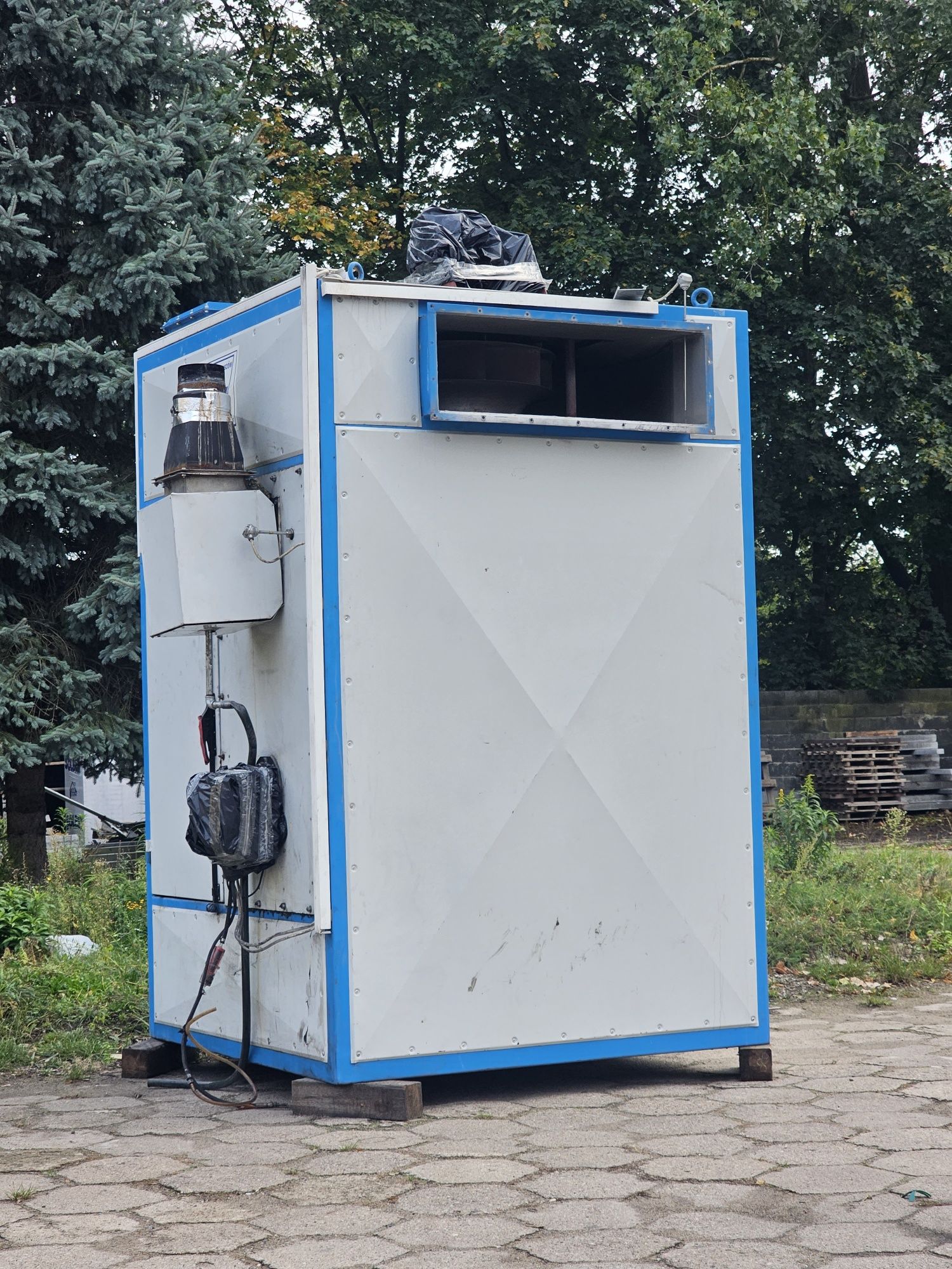 Piec nadmuchowy 120KW Riello z falownikiem Danfoss