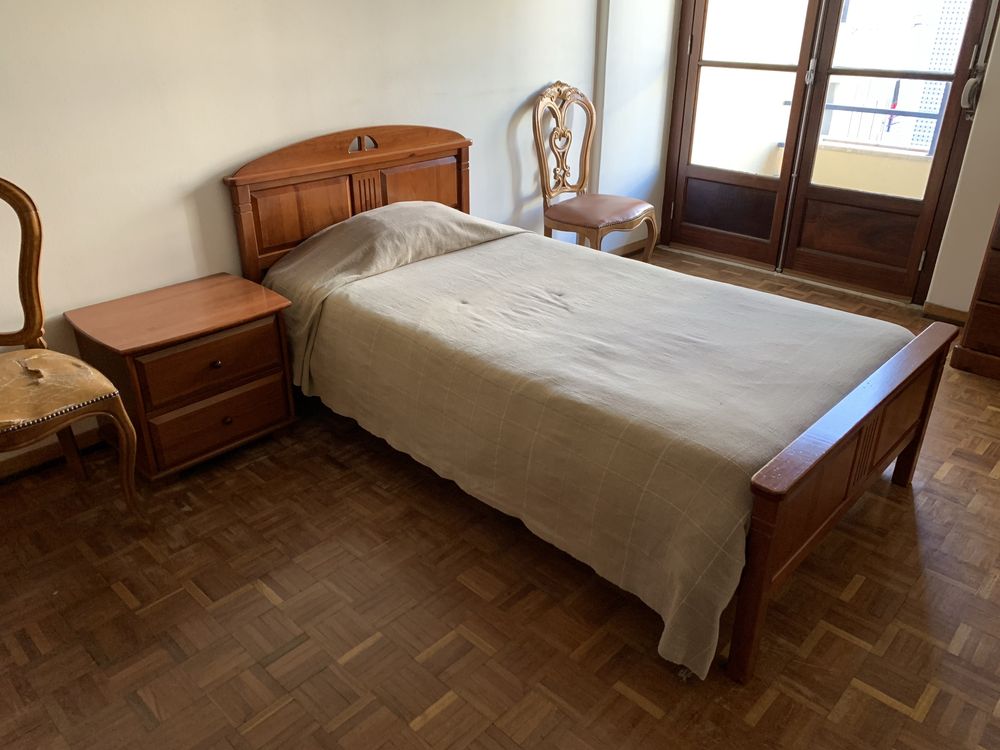 Cama Solteiro - Conjunto de Quarto | Cama, Mesa Cab. e Comoda, Espelho