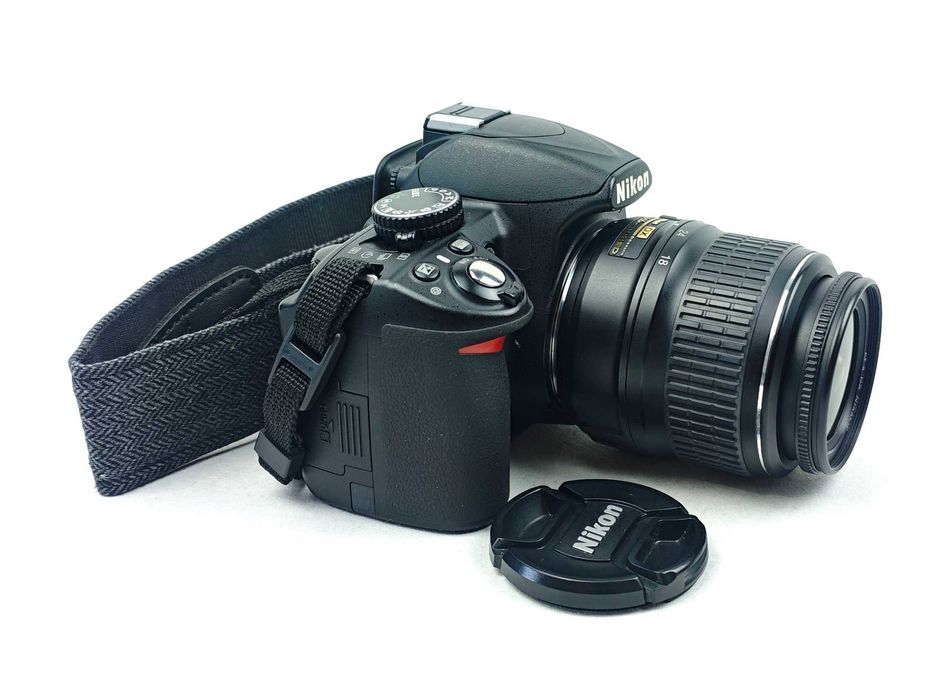 Дзеркальний фотоапарат Nikon D3100 KIT 18-55mm 32Gb + коробка