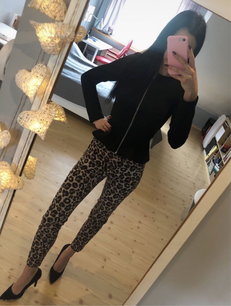 Spodnie z wysokim stanem w panterkę H&M 34 XS