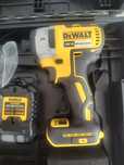 DeWalt DCF 887N z aku. 1x2.0 Ah zestaw