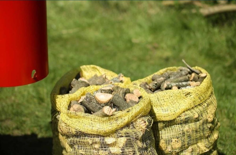 Дрова в мішках або насипом. Доставка.