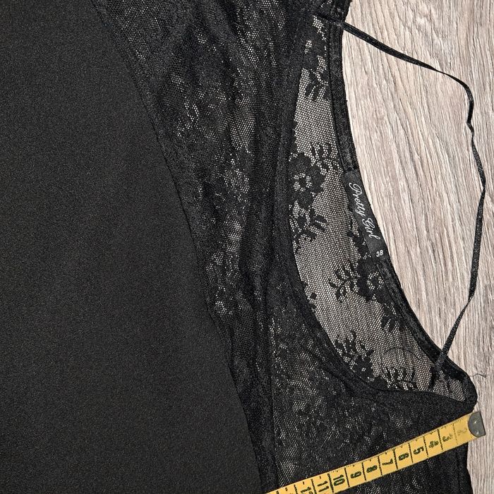 Czarna sukienka elegancka z koronką M L