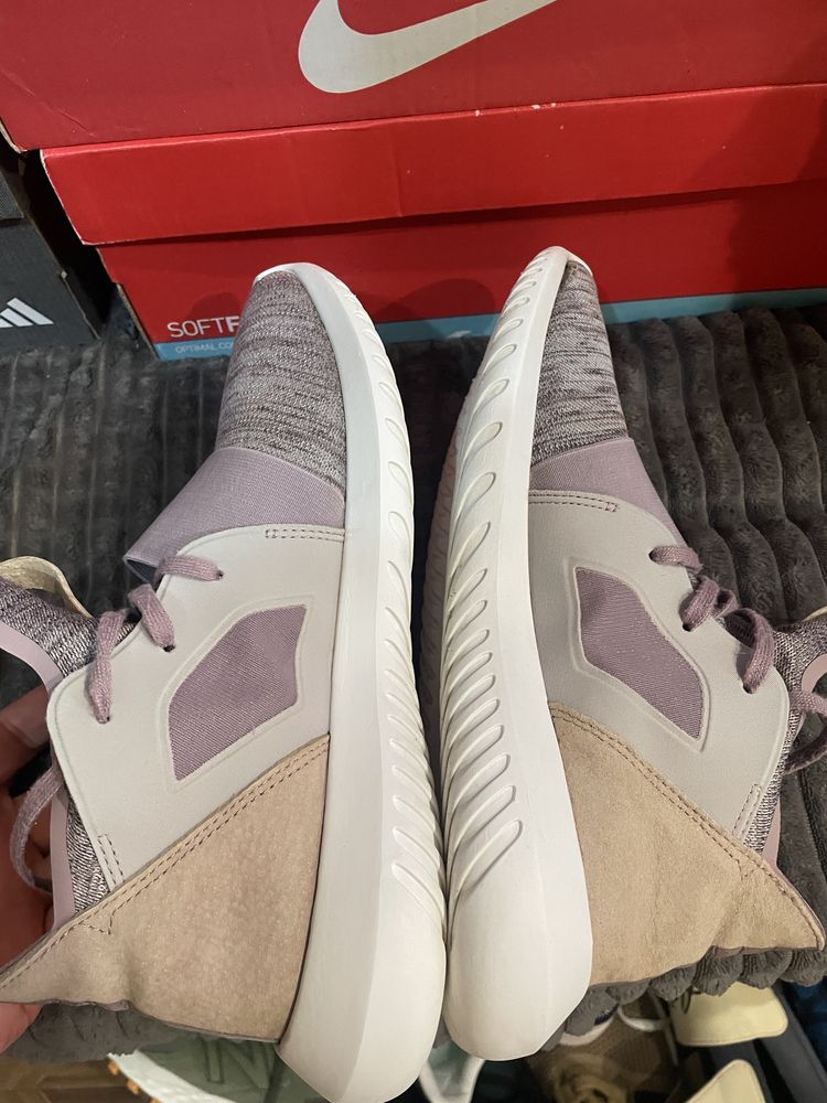 Жіночі кросівки Adidas Tubular 39(245мм) оригінал
