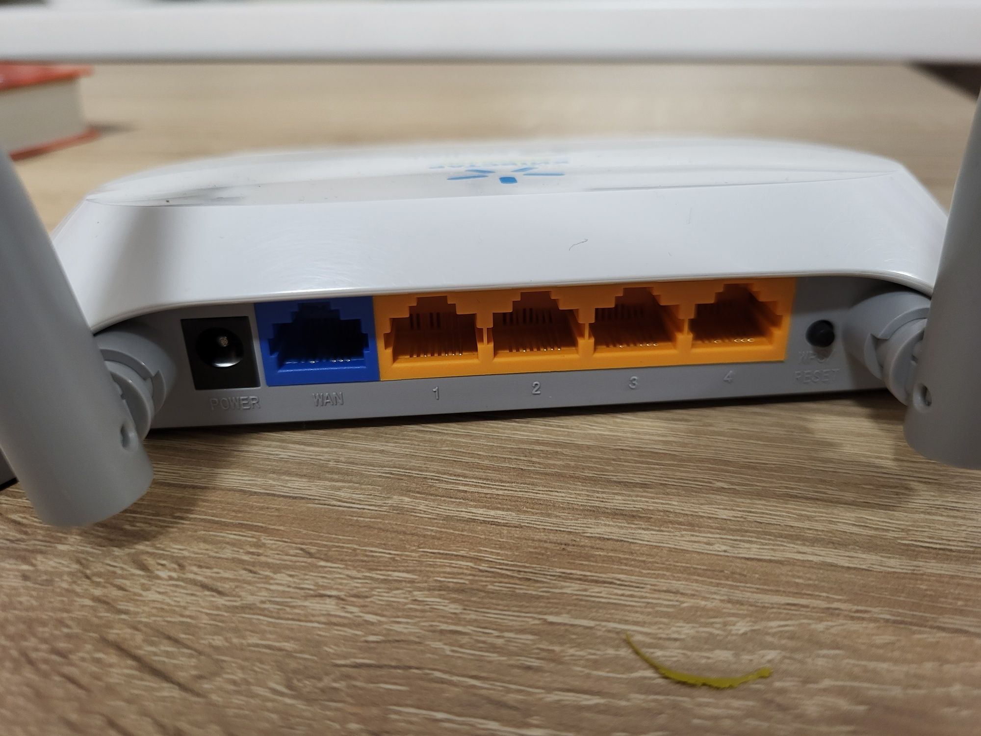 Продам Wi-Fi маршрутизатор TP-Link