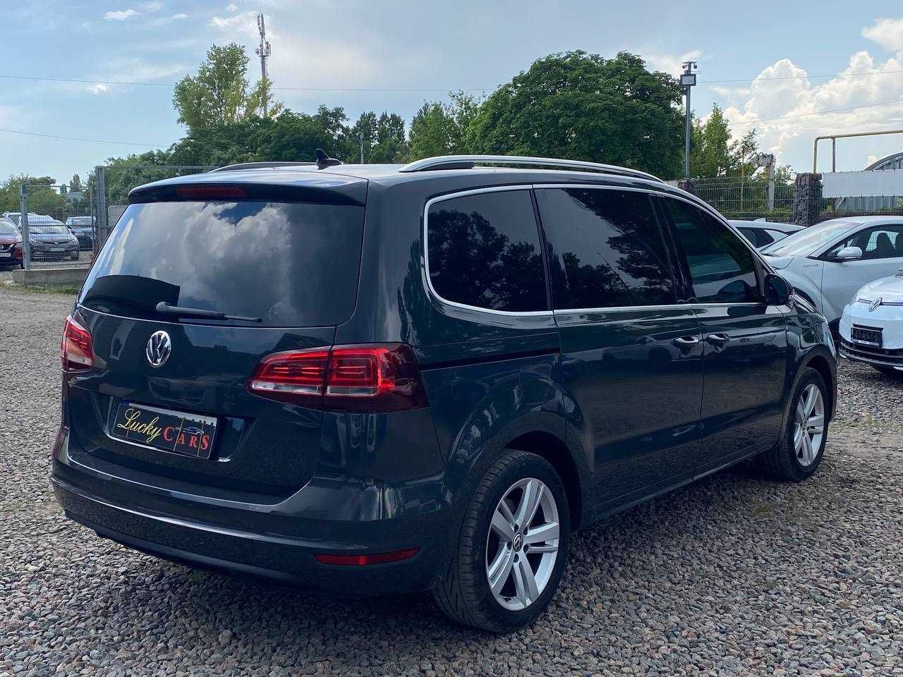 Авто Volkswagen Sharan 2017