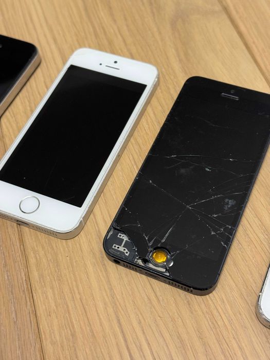 4x iphone niesprawne