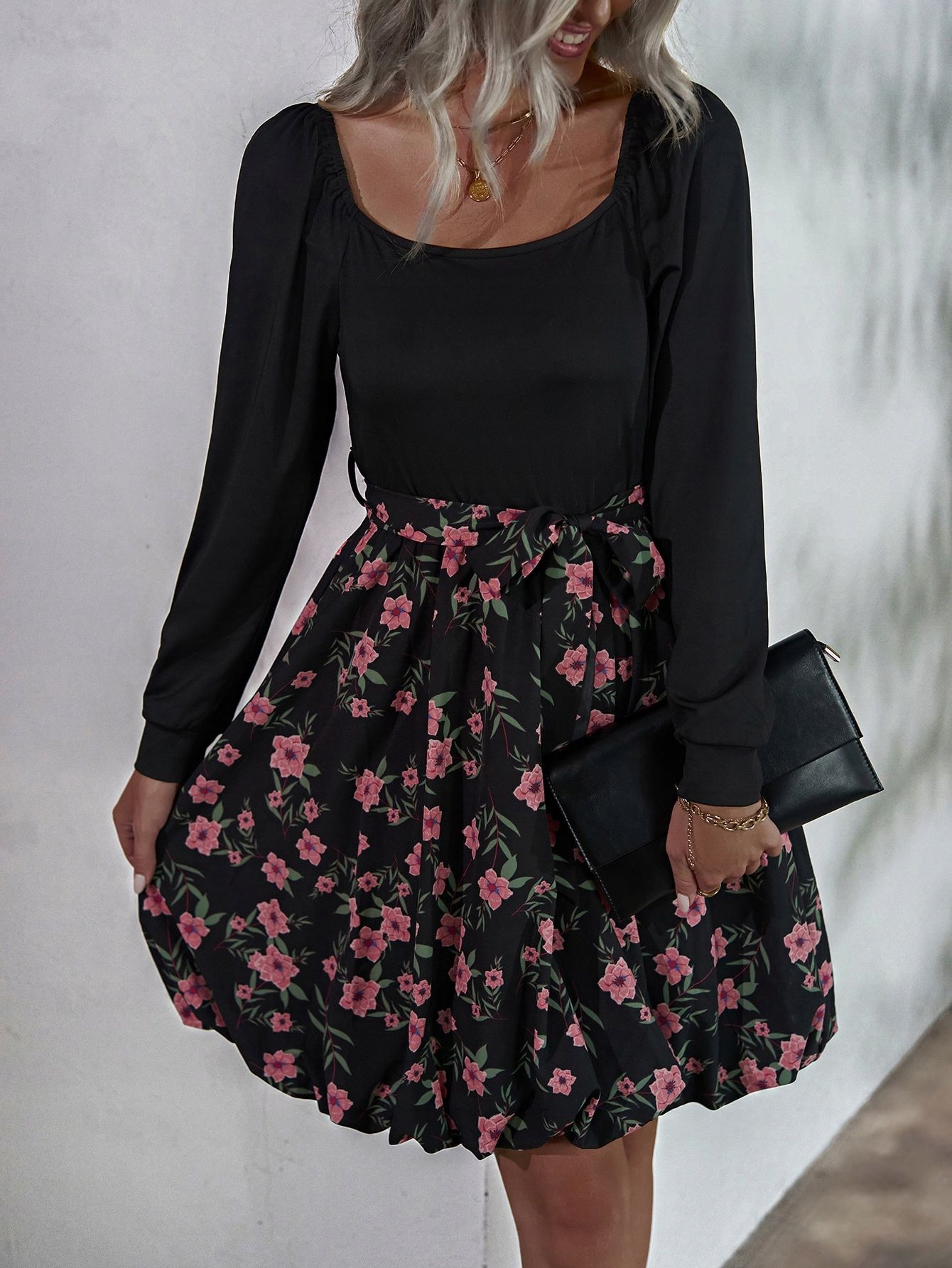 Sukienka Elegancka W Kwiaty Rozkloszowana Mini Czarna Shein Xl 42