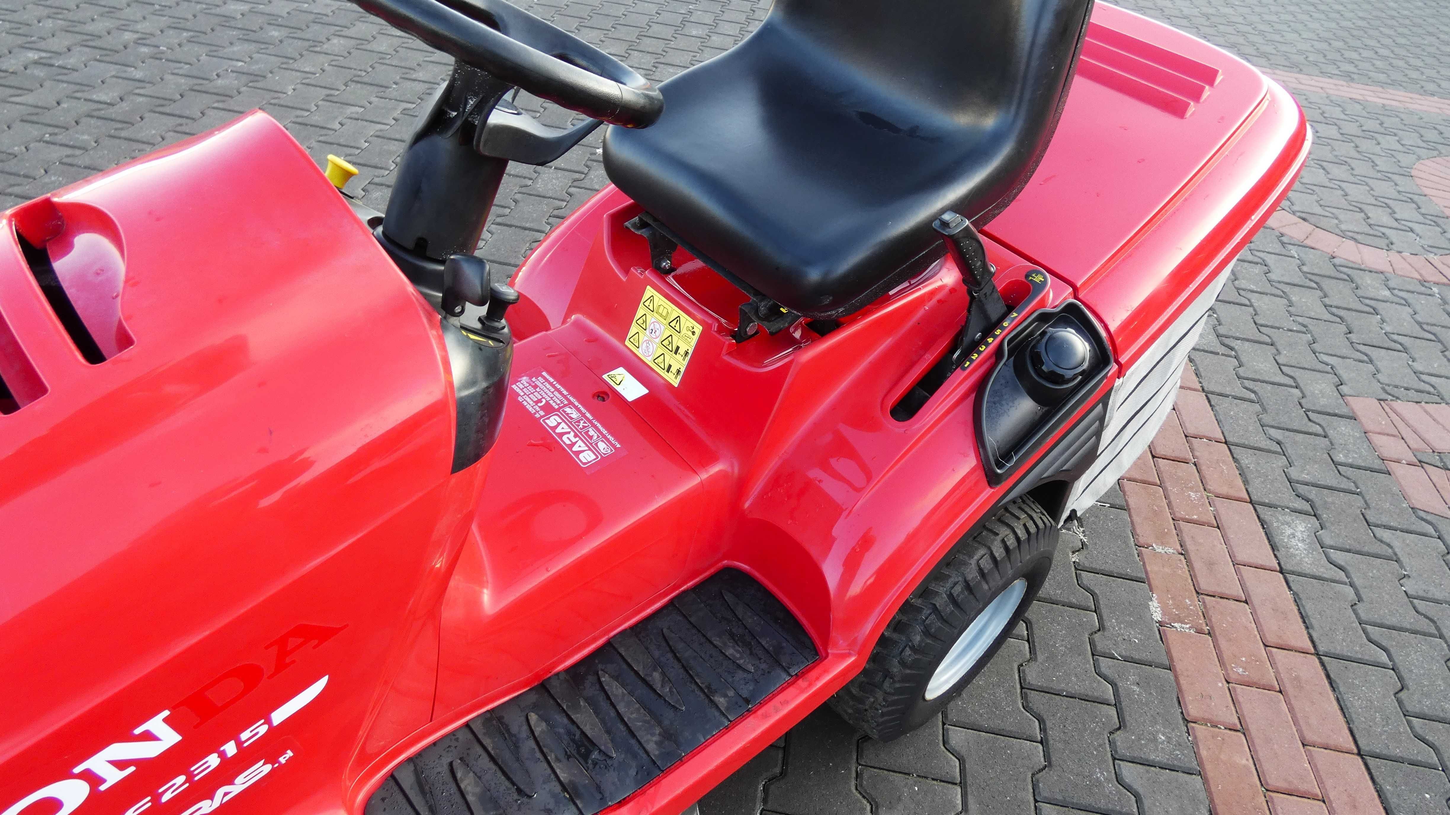 Traktorek kosiarka HONDA 2315 2 Cylindry (170102.5) - Baras