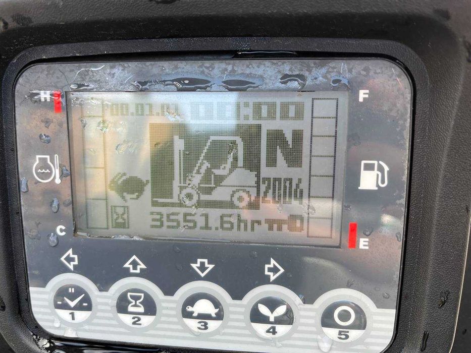 Навантажувач вилковий Nissan-Unicarriers FGE25T5,вилковий навантажувач
