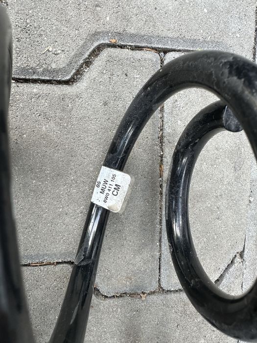 Sprezyny audi a4 b9 komplet  oryginal jak nowe