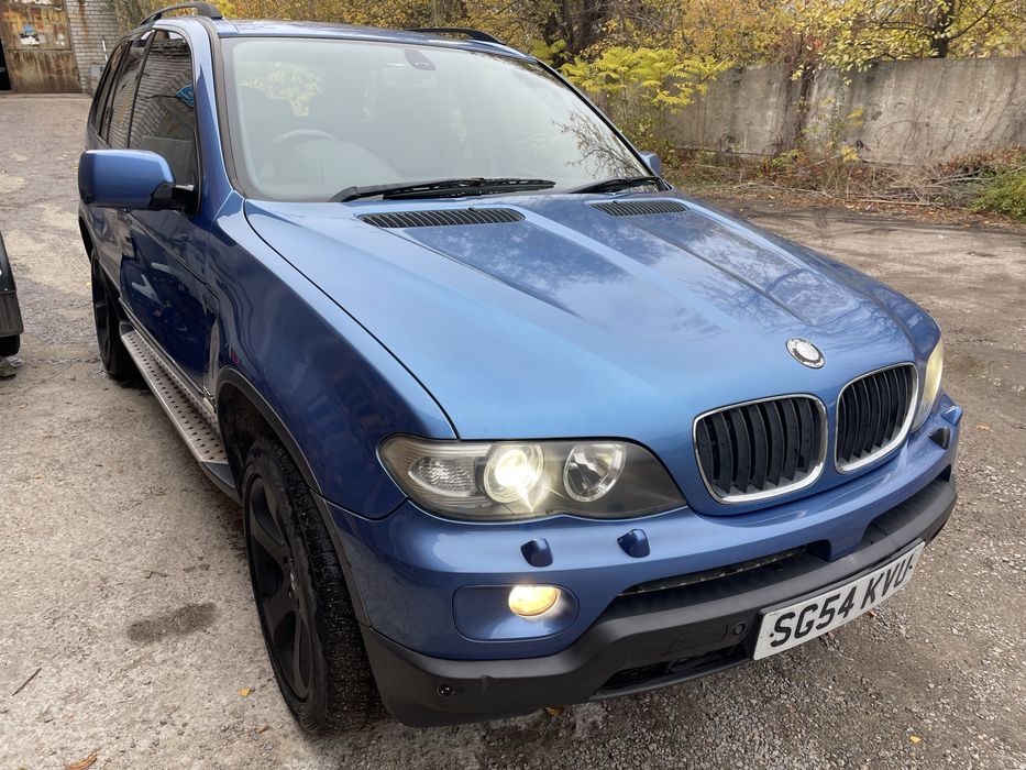 Продам машину BMW X5 2006 року праворульний