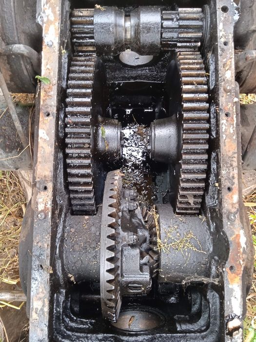 Проміжутка,диференціал,корито мостаЮМЗ