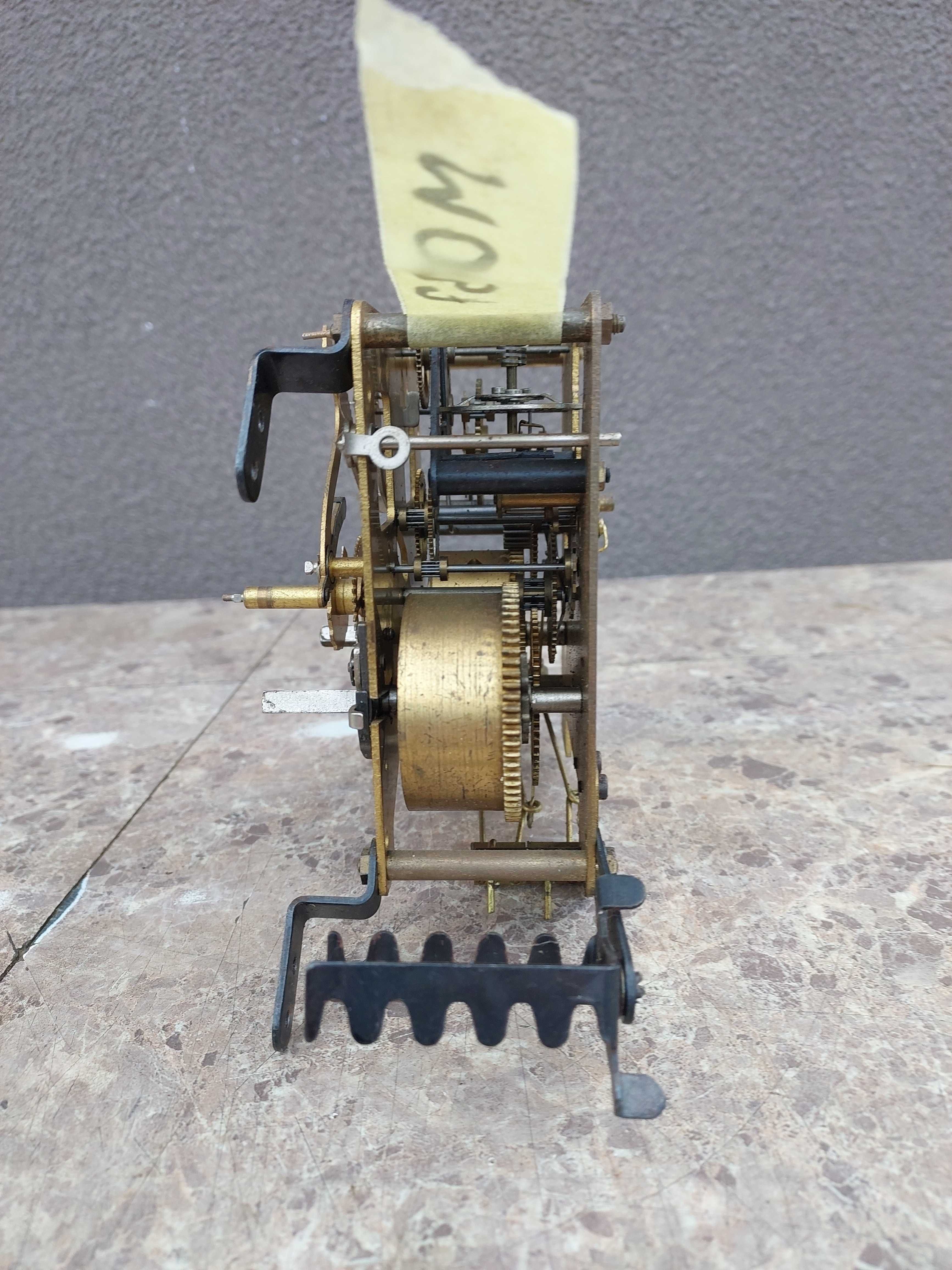 M037 Mechanizm zegara bufetowego Mauthe balansowy kominkowy