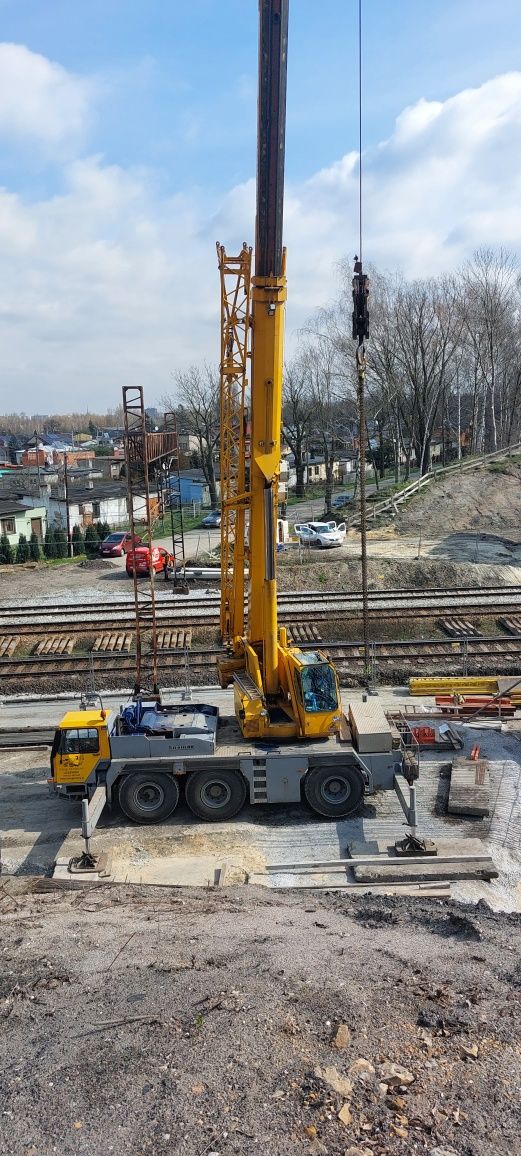 Wynajem dźwigów/ usługi dźwigowe /wynajem żurawia do 80 ton