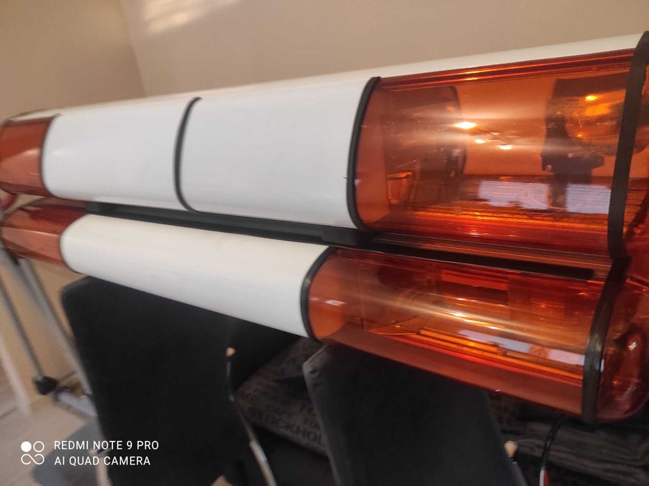 Lampa belka ostrzegawcza Elfir na stroboskopie i Elektra na obrotówce