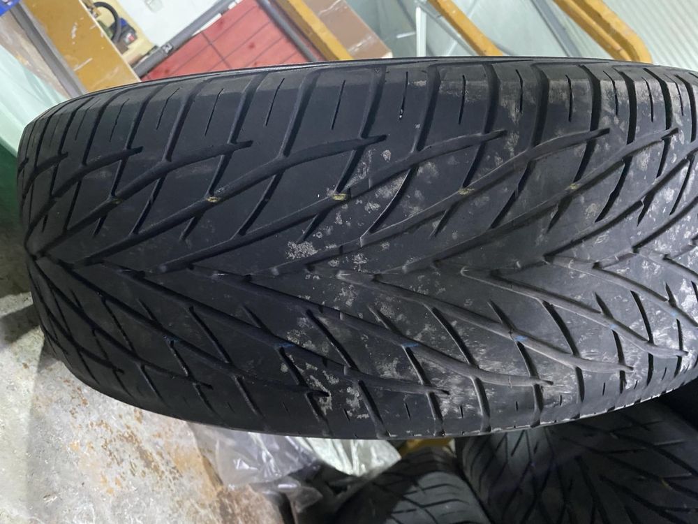 Шини Toyo 235/65 R17