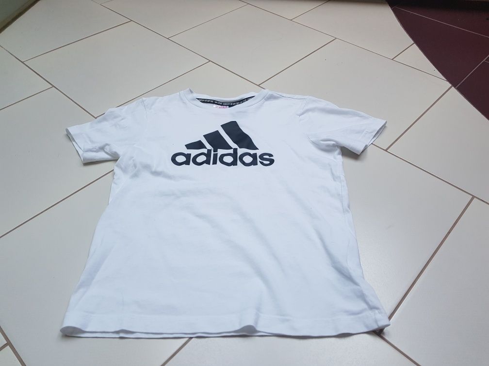 Adidas koszulka 152