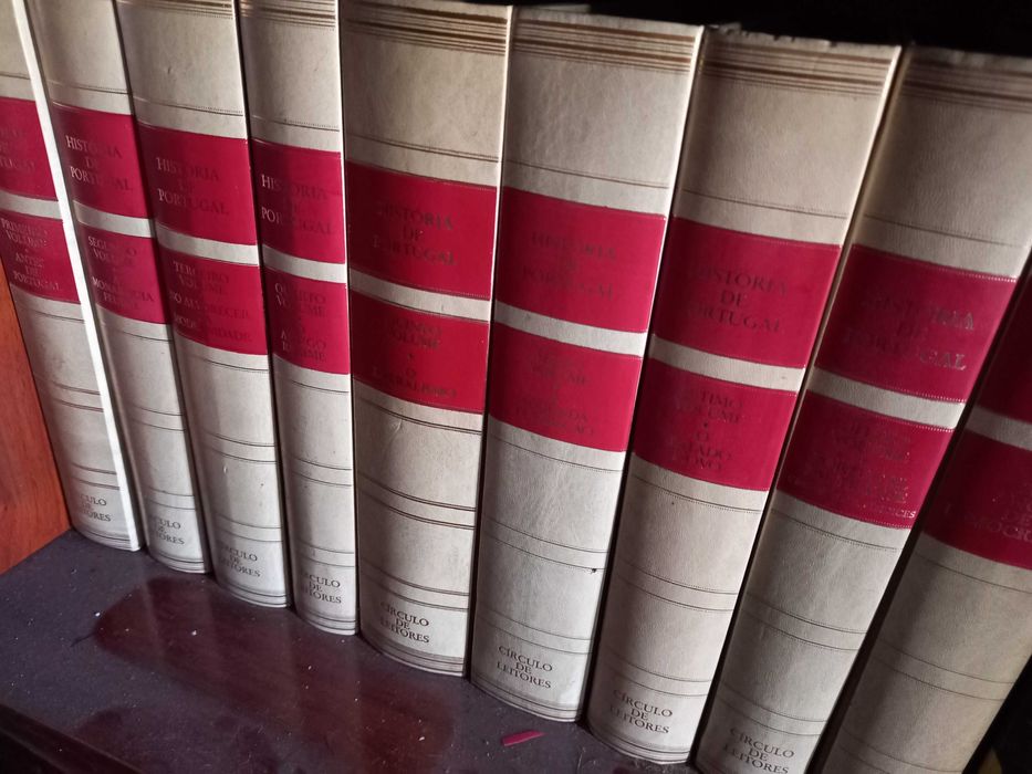 Varias enciclopedias livros etc