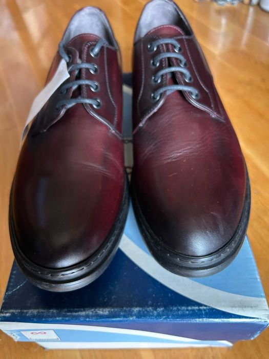 nowe buty premium włoskiej marki Pollini r. 44- ideał - okazja!