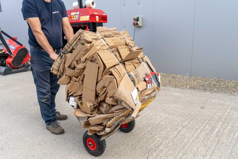 Belownica = PRASA REMET B-500 == prasa do kartonów folii = DOBRA CENA