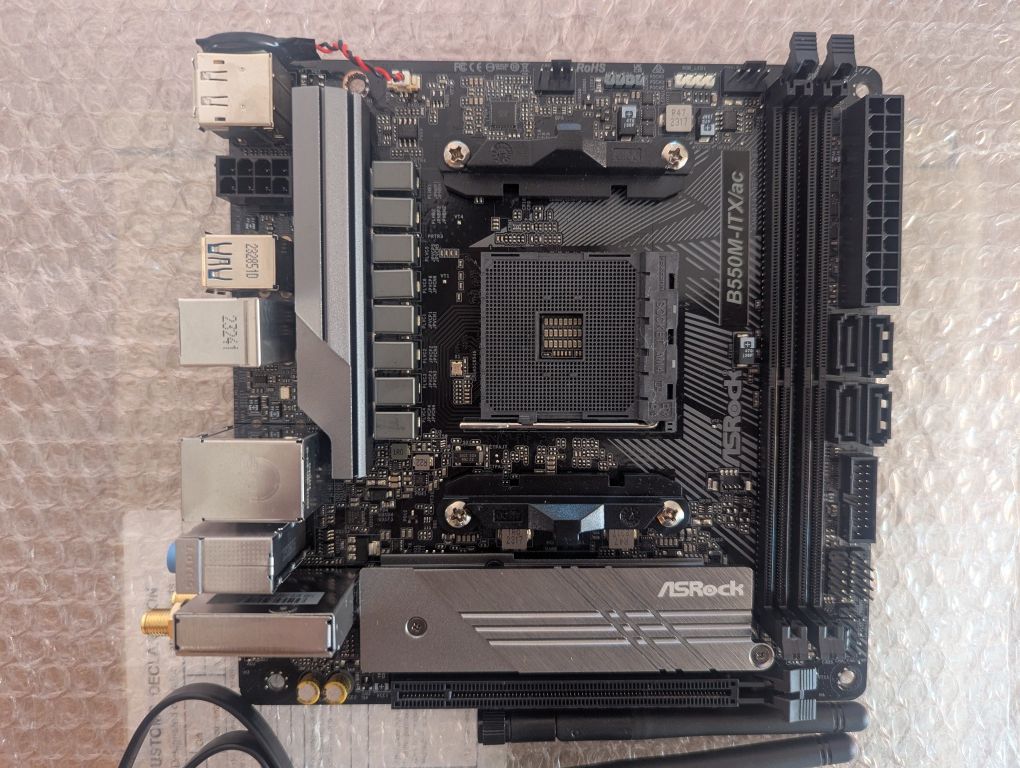 Материнська плата ASRock B550M-ITX/АС