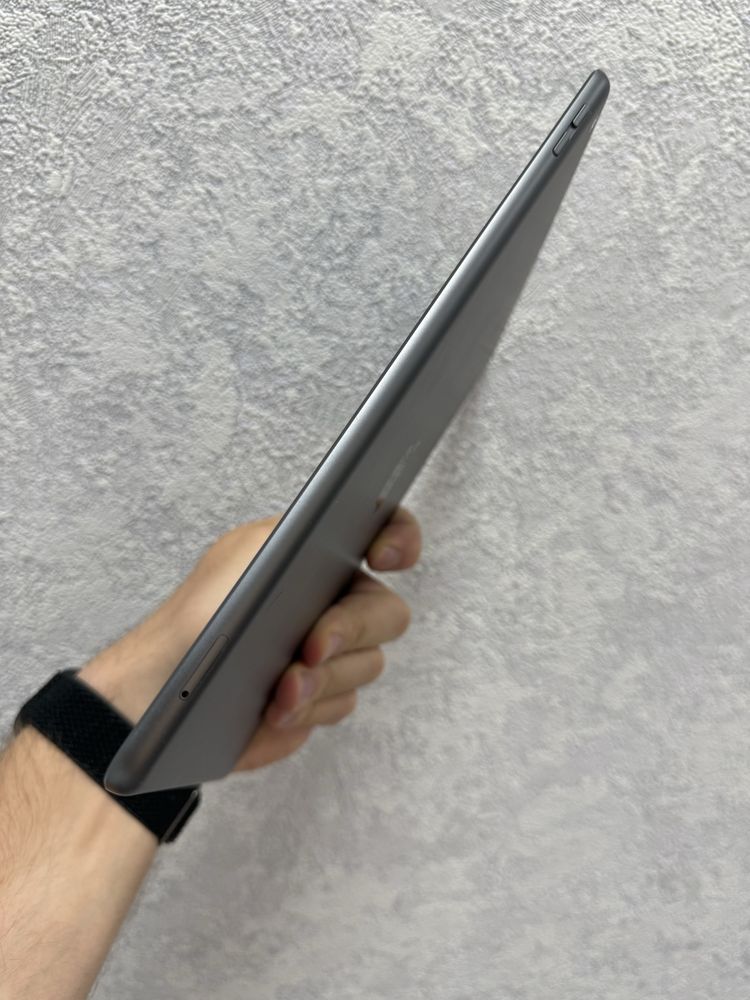 Планшет Apple iPad 9 10.2 256 GB Wili+Lte