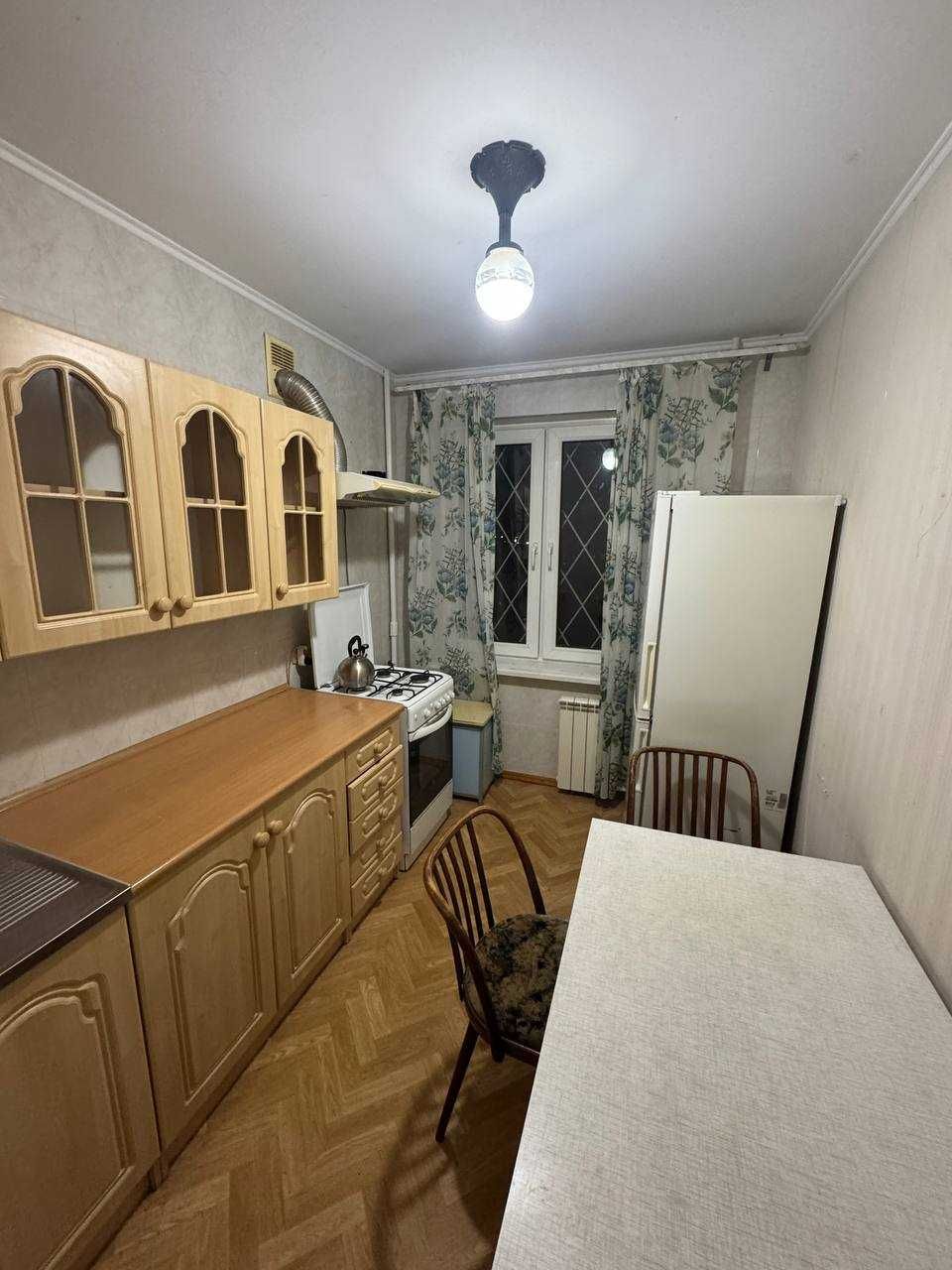 продам 2х комнатную квартиру Королева 50