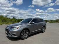 Mitsubishi Outlender 3