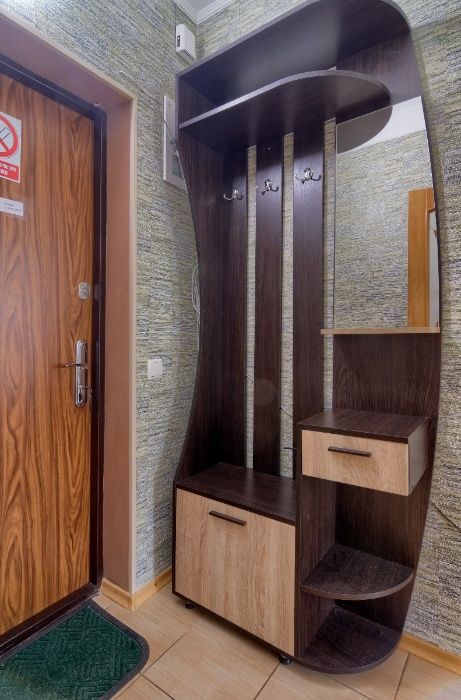 1к квартира в 1хв ходьби метро Дружби народів, 27 Печерськ.  Центр.
