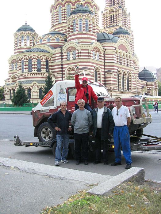 продається бойовий кінь!