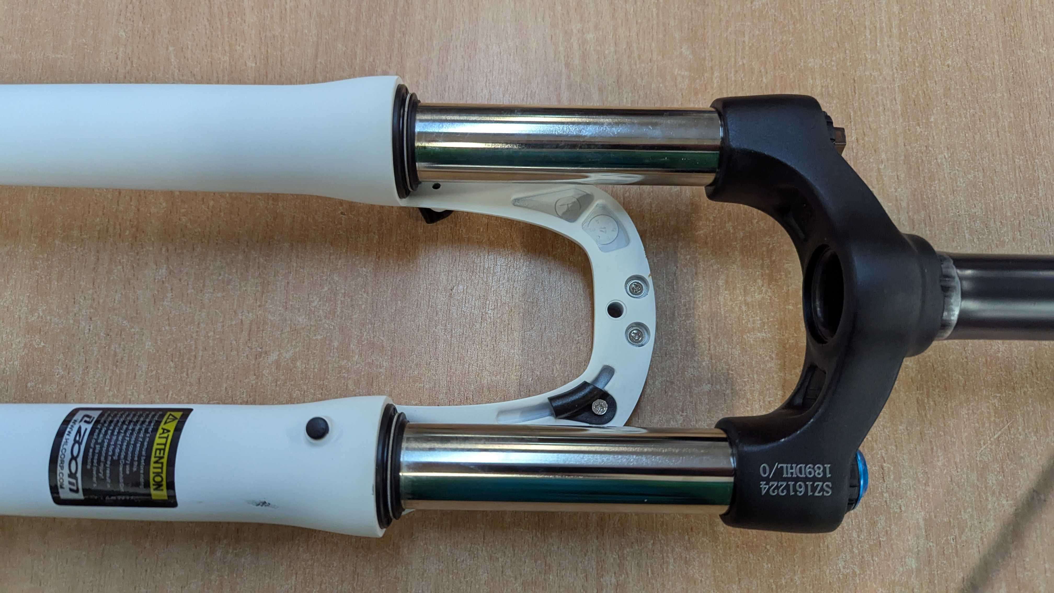 Nowy amortyzator 28" Zoom Corratec blokada, pod tarcze rura gwintowana