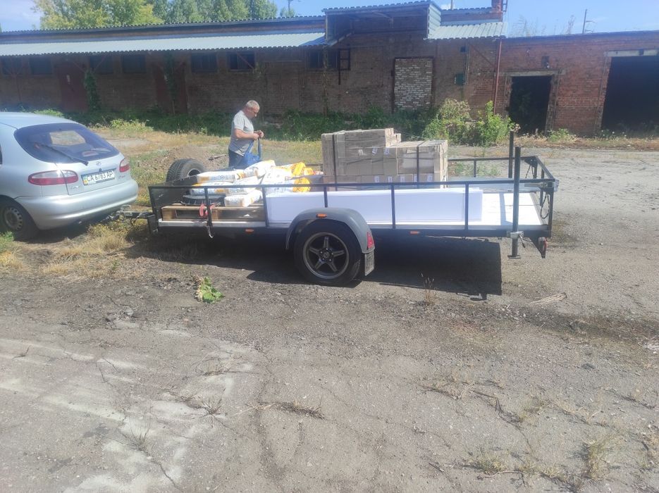 Прицеп 4 метра в аренду.