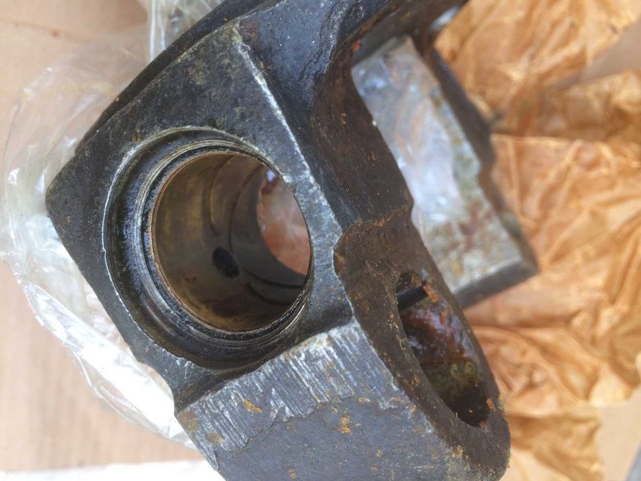 Цапфа поворотный кулак передней оси ГАЗ-51, ГАЗ-52 левый