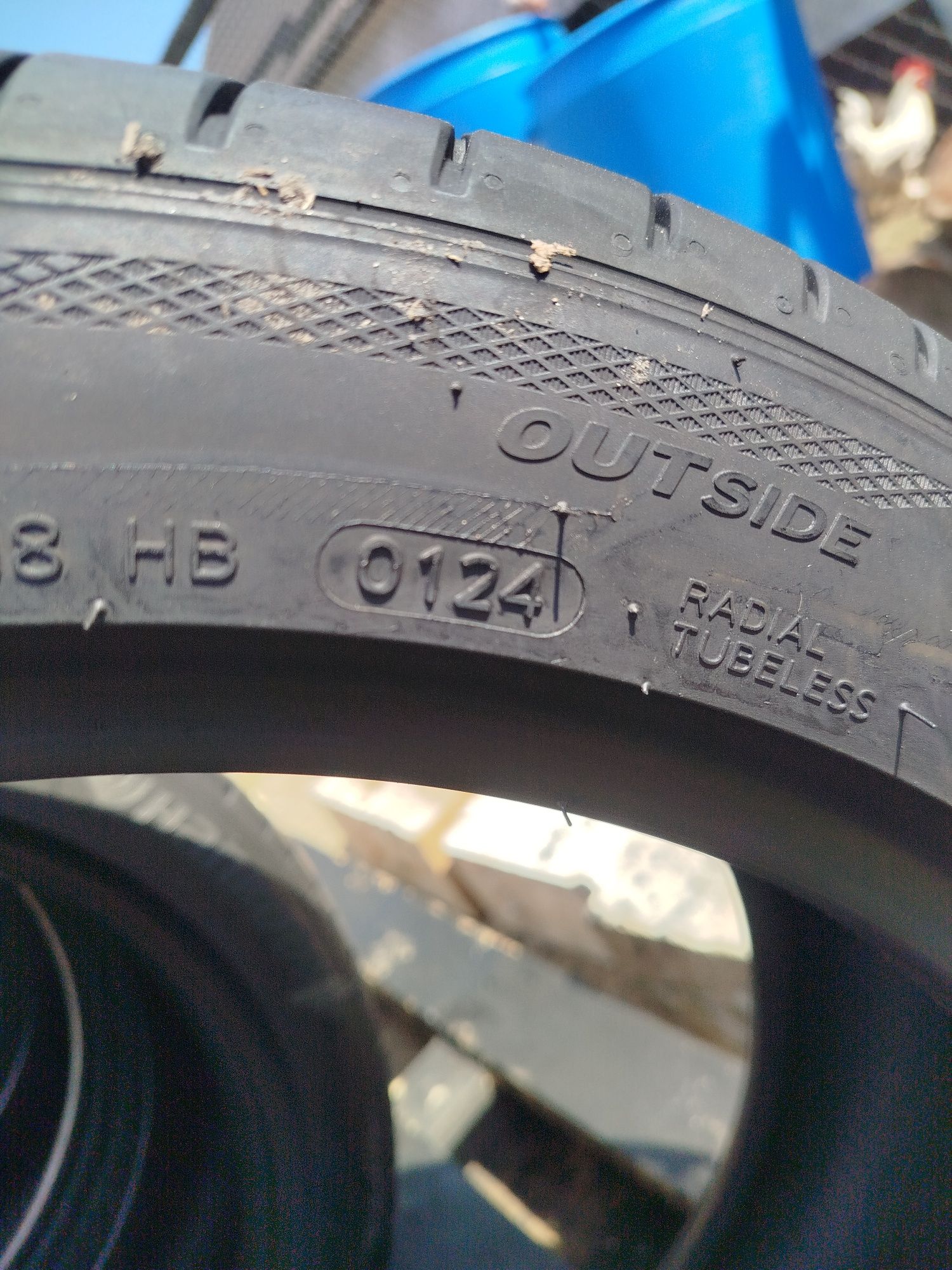 Літня резина 235/45/18