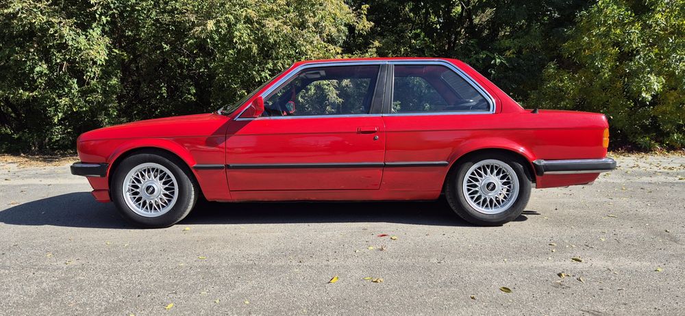 Продам BMW E30 coupe