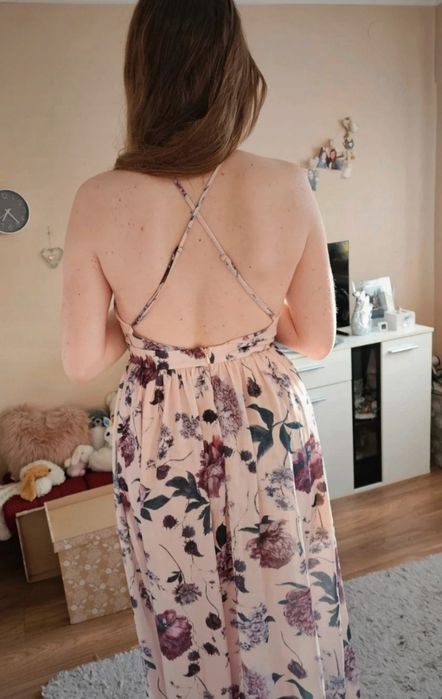 Sukienka w kwiaty odkryte plecy maxi rozmiar S