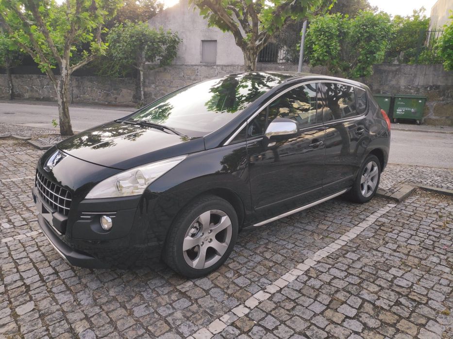 Peugeot 3008 1.6 HDi - Automático - Teto panorâmico - Impecável!