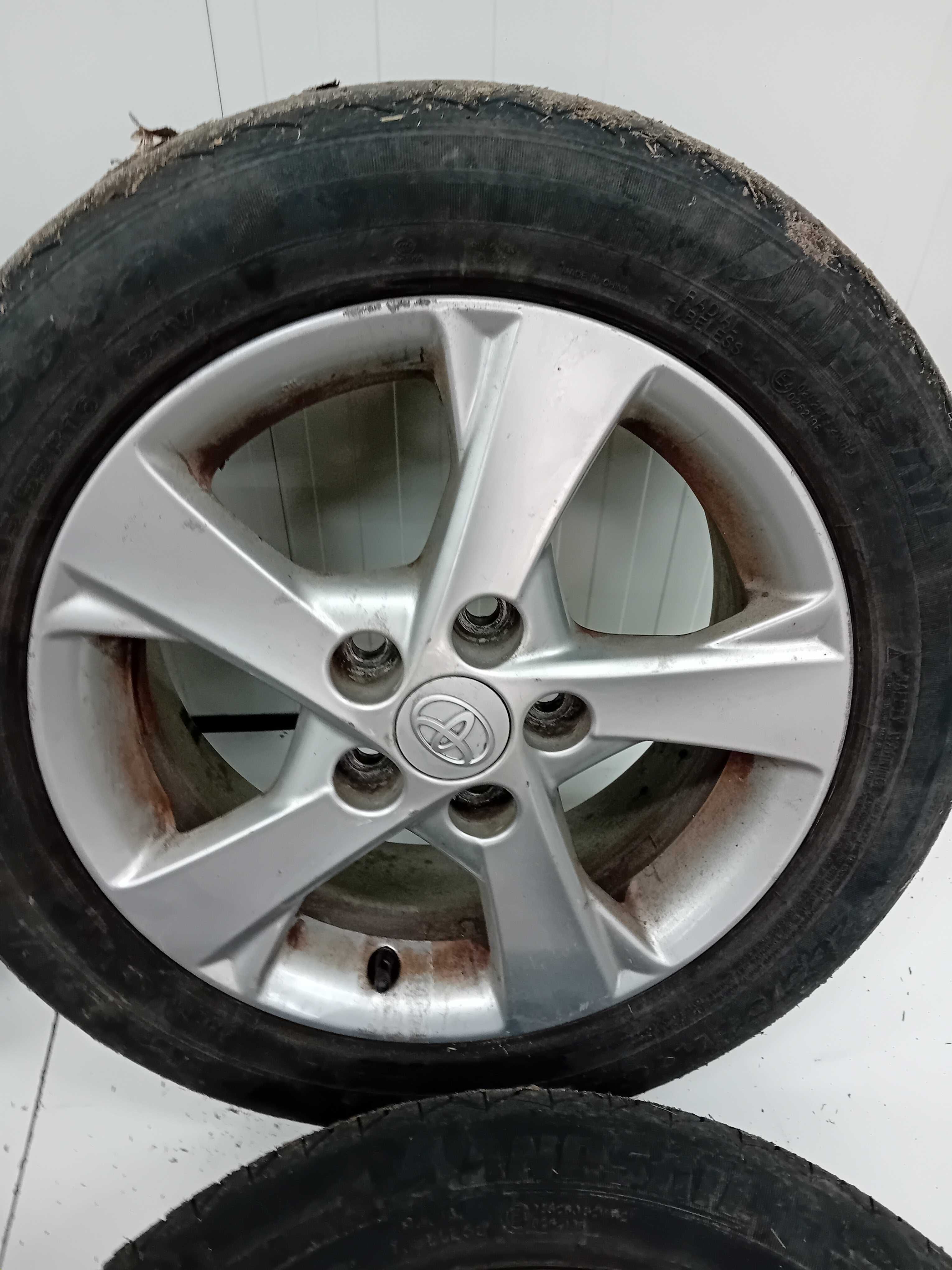 Felgi Aluminiowe Toyota 5x114,3 16 Cali  Auris Corolla Verso itp