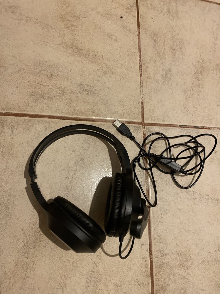 Fones com microfone,entrada usb
