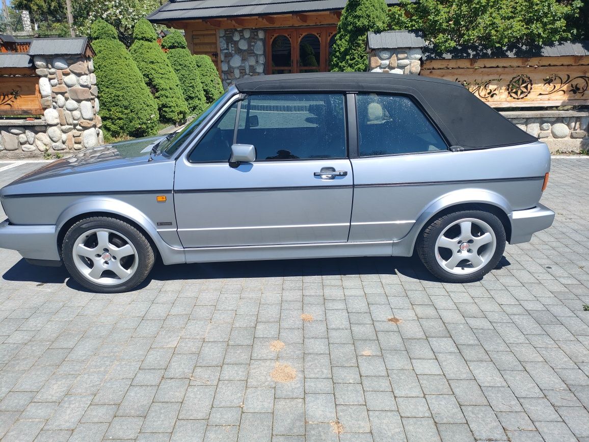 Golf 1;8 cabrio zadbany