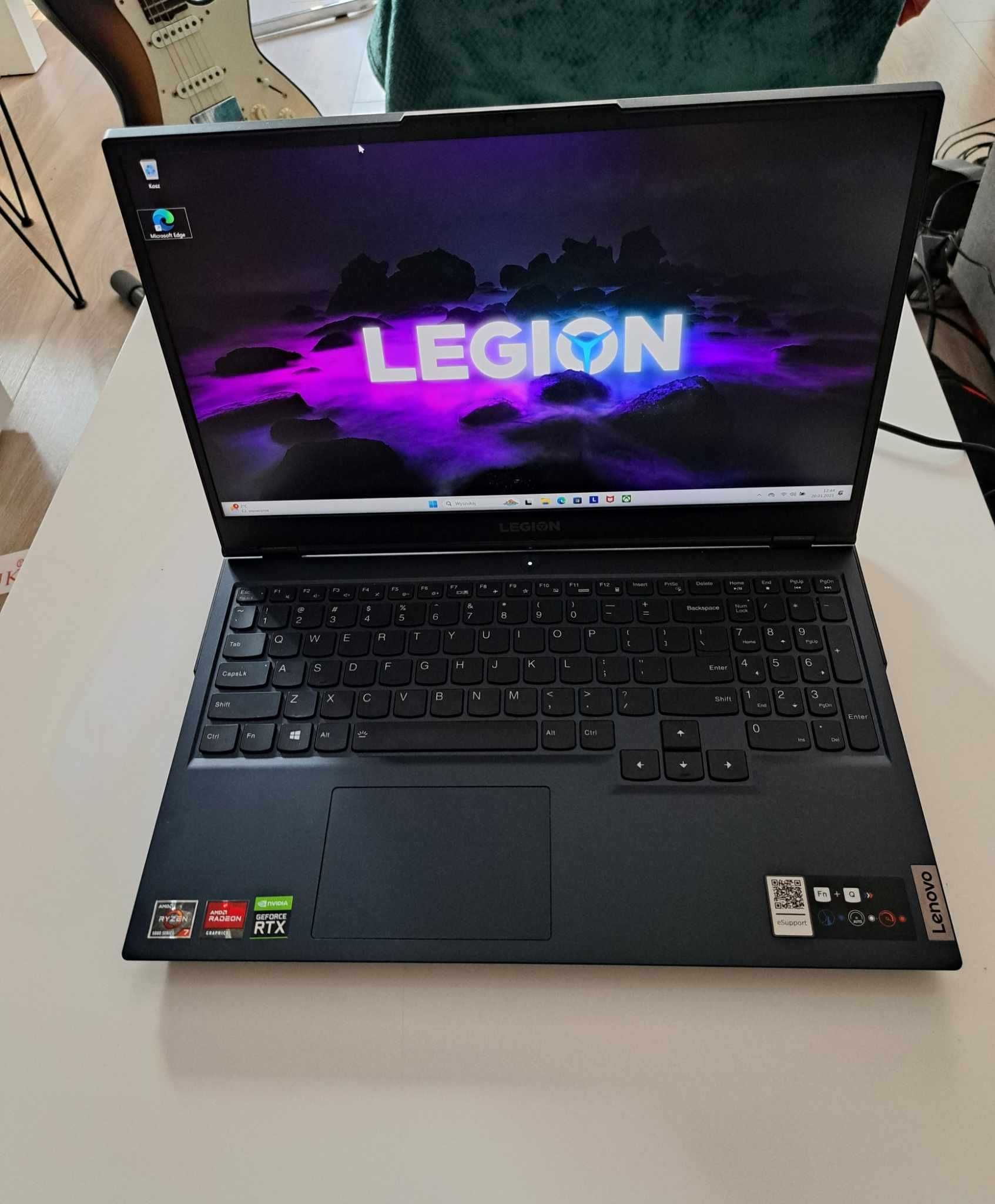 Laptop Lenovo Legion 5/AMD RYZEN 7 5800H 3 GHz/16 GB RAM/1 TB SSD/Torb