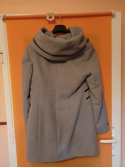 Płaszcz na zimę, rozmiar 38