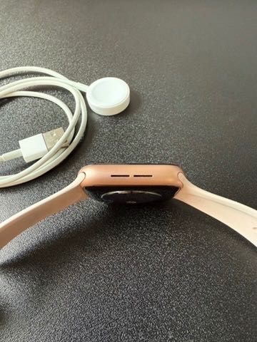 Apple Watch Series серія 4 44 mm Gold